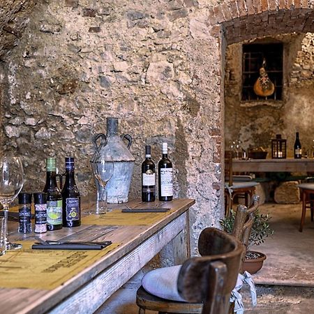 Locanda Dell'Oleificio Mezzane di Sotto Buitenkant foto
