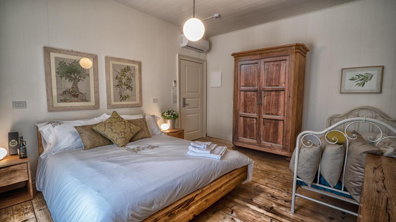 Locanda Dell'Oleificio Mezzane di Sotto Buitenkant foto