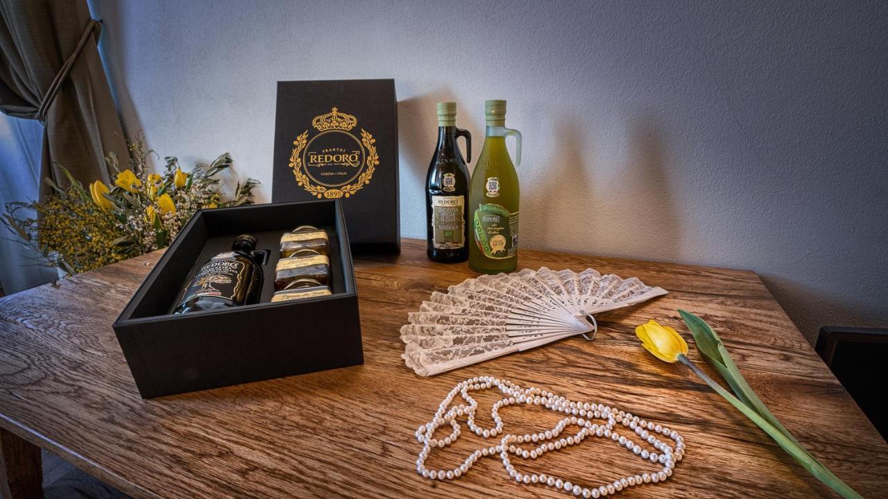 Locanda Dell'Oleificio Mezzane di Sotto Buitenkant foto