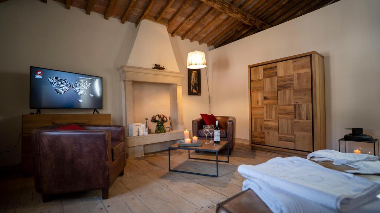 Locanda Dell'Oleificio Mezzane di Sotto Buitenkant foto
