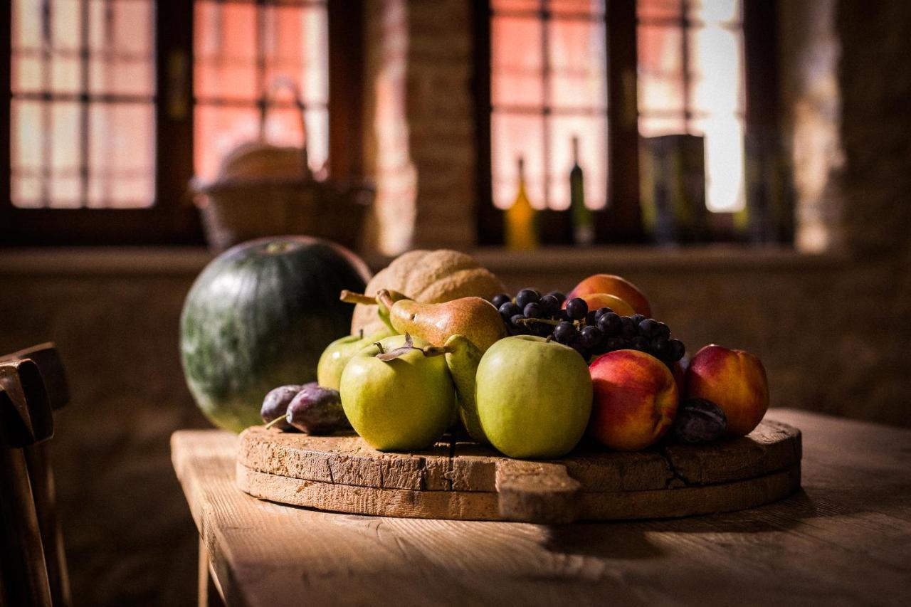 Locanda Dell'Oleificio Mezzane di Sotto Buitenkant foto