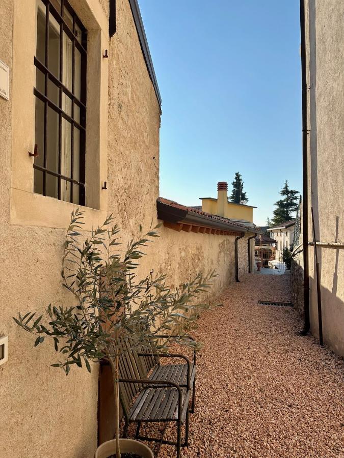 Locanda Dell'Oleificio Mezzane di Sotto Buitenkant foto