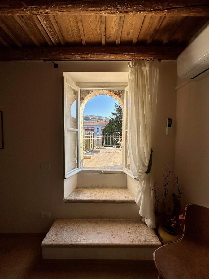Locanda Dell'Oleificio Mezzane di Sotto Buitenkant foto